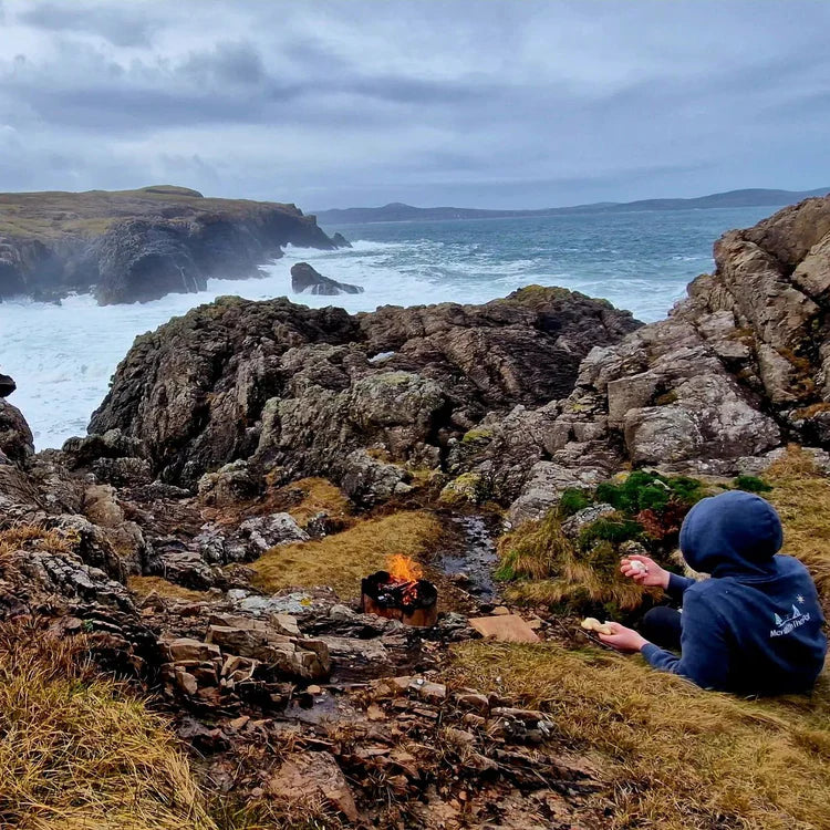 Solo vs. Group Outdoor Cooking: Tips and Recipes