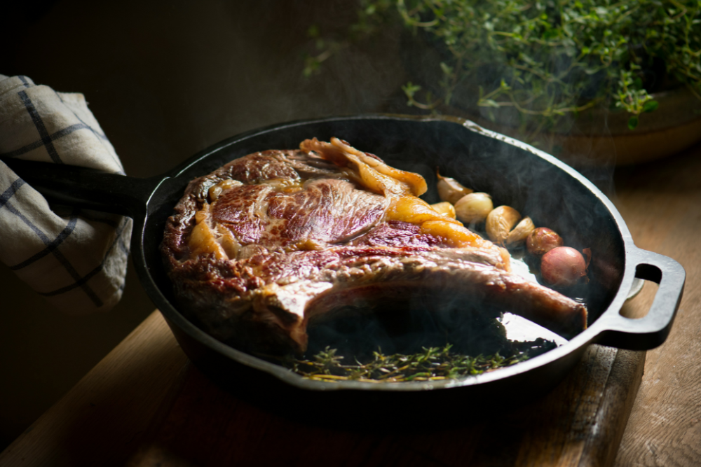 The Ultimate Guide to Cast Iron Steak: Crust, Butter Baste, and Temperature Control