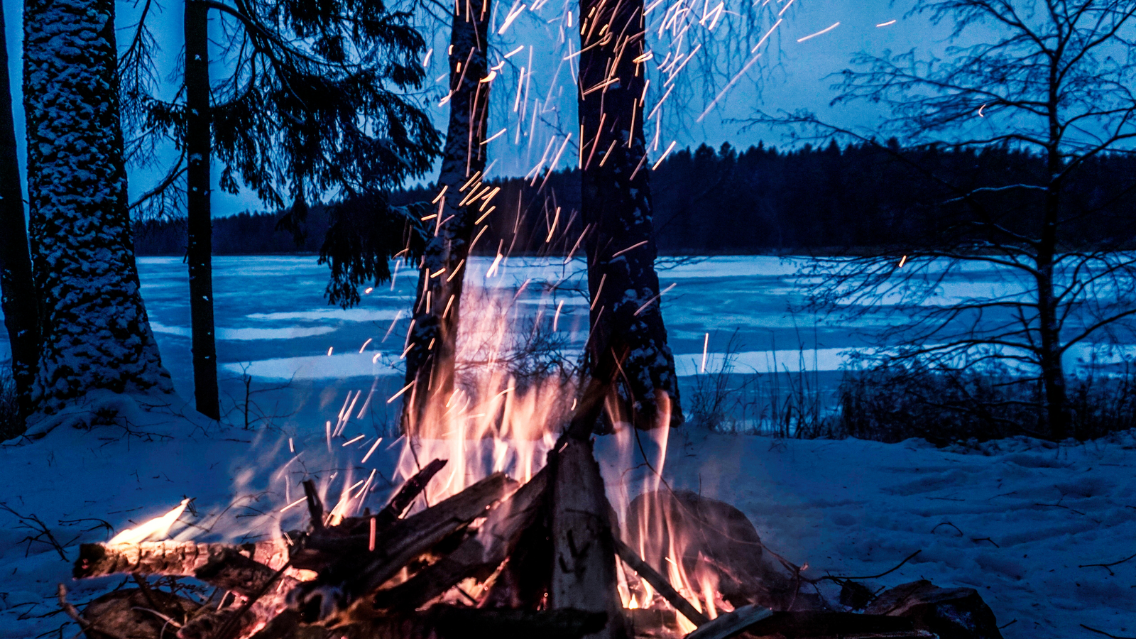 The Best Men with the Pot Gear for Winter Camping Trips